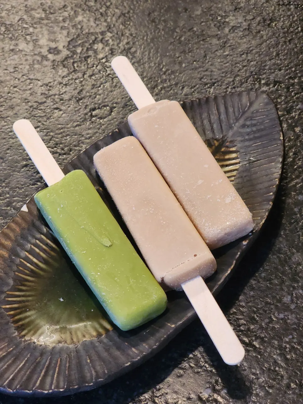 Bar ice cream served after the meal at Manmok