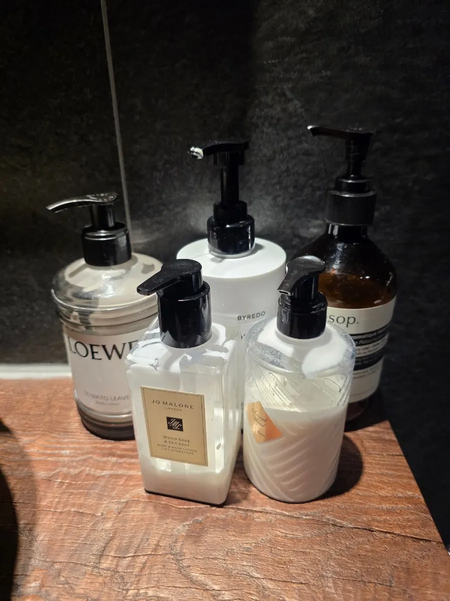Hand sanitizer, hairbrush and other restroom amenities