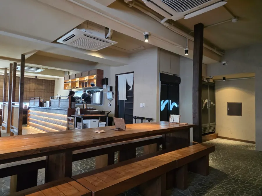 Manmok seating with the atmosphere of a Japan trip