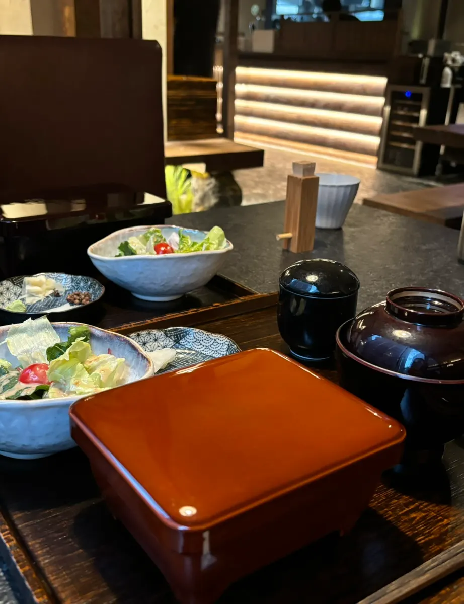 Menu at Manmok