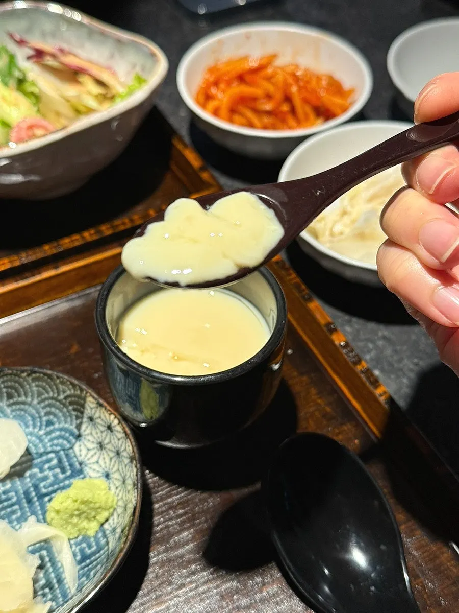 Eel rice bowl with sansho powder