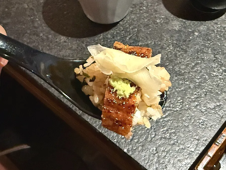 Chewy, springy Manmok eel rice bowl