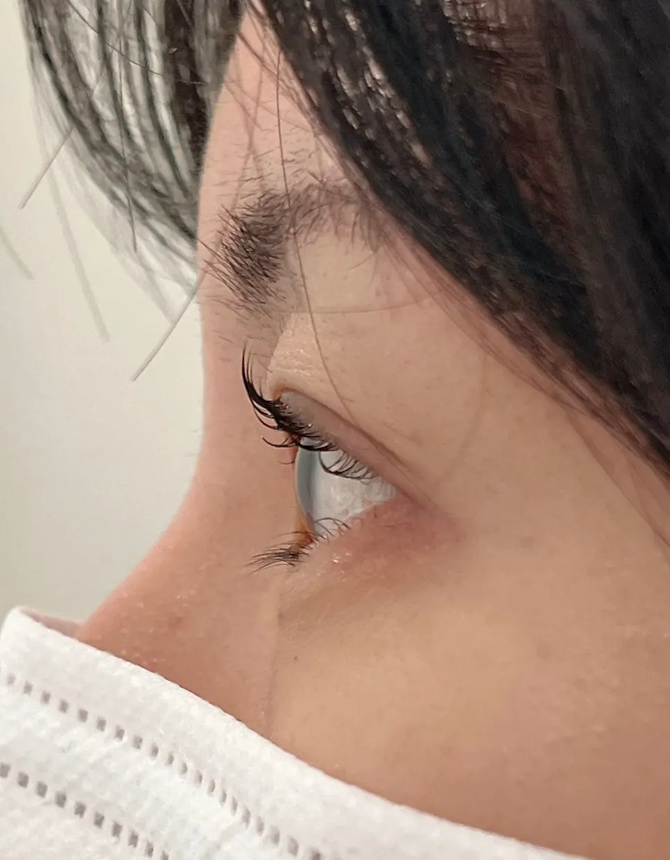 Another angle of the lash lift result