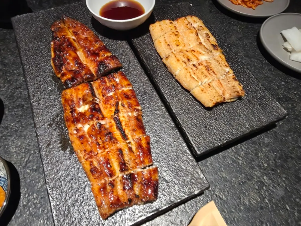 Exterior of Manmok, an eel restaurant near Seonleung Station