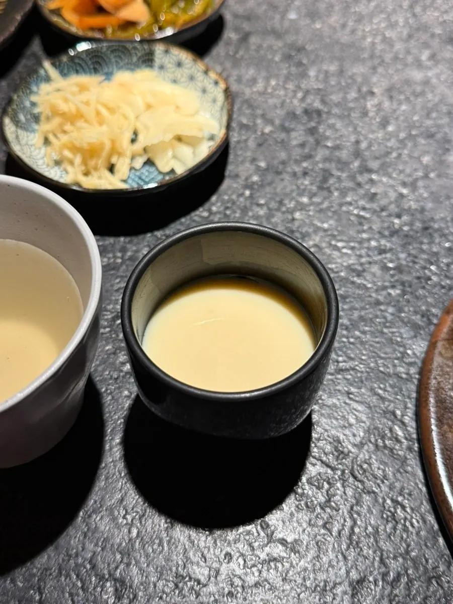 Chawanmushi yang disajikan sebelum makan
