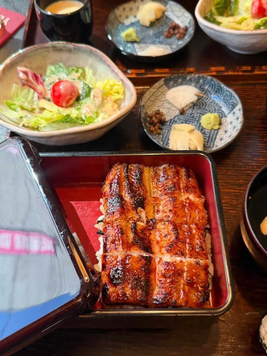 함께 나온 맑은 송이장국