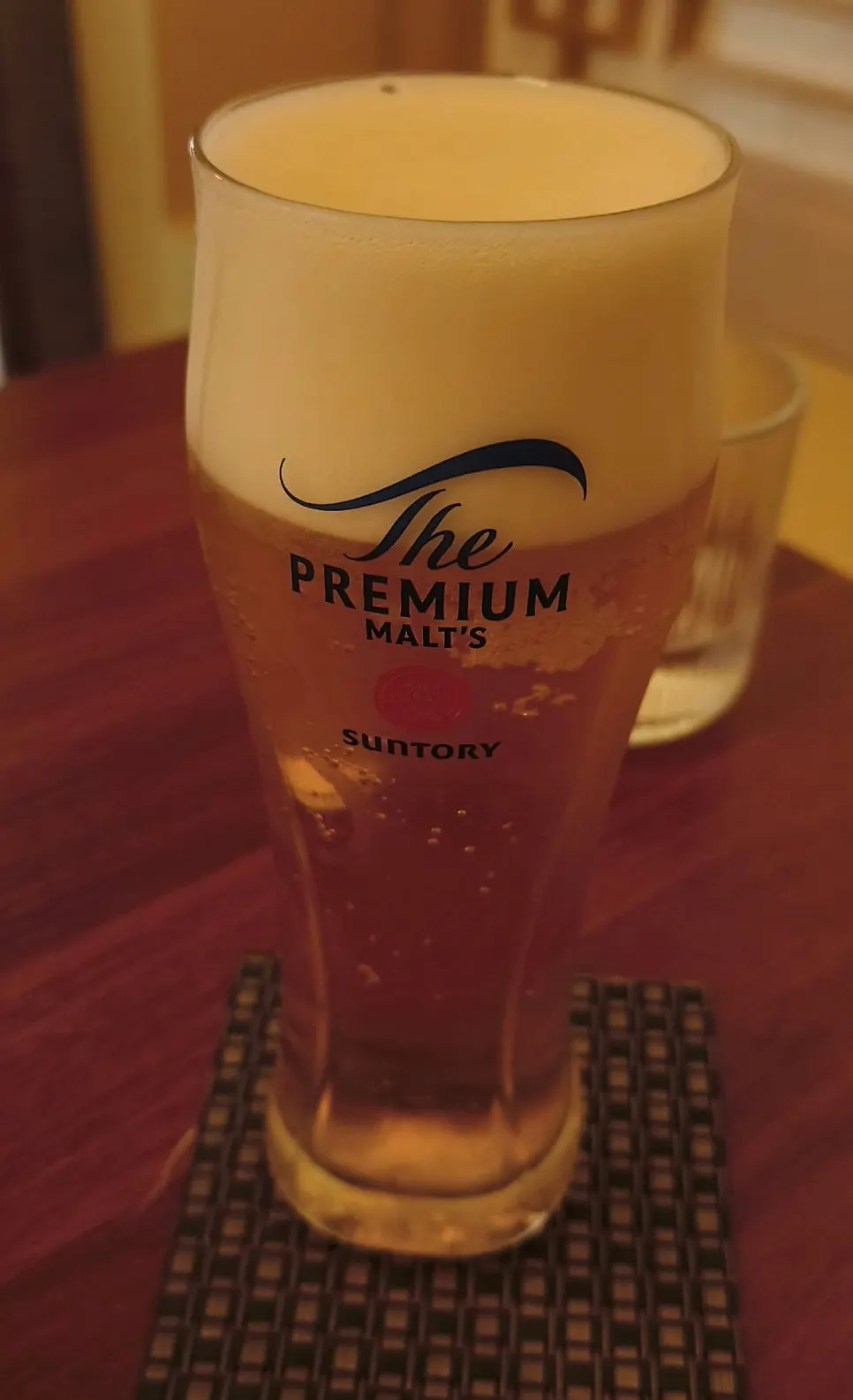 사카이 산토리생맥주 한 잔