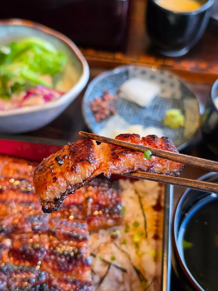 Kanto-style eel rice bowl