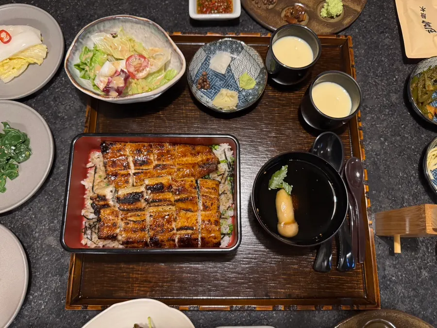 용도별로 나뉜 만목 스푼 세팅