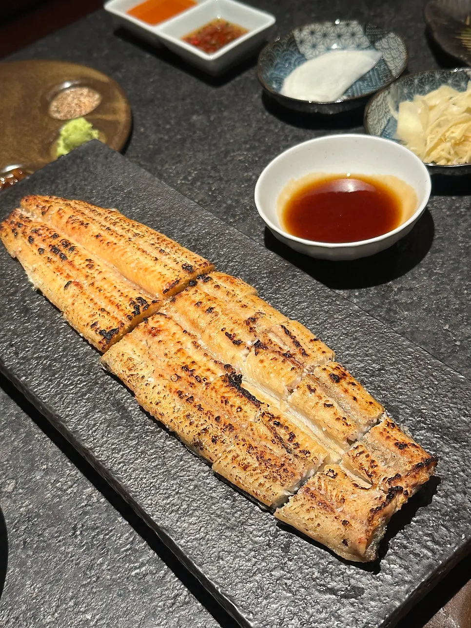 Kanto-style cooked eel at Manmok