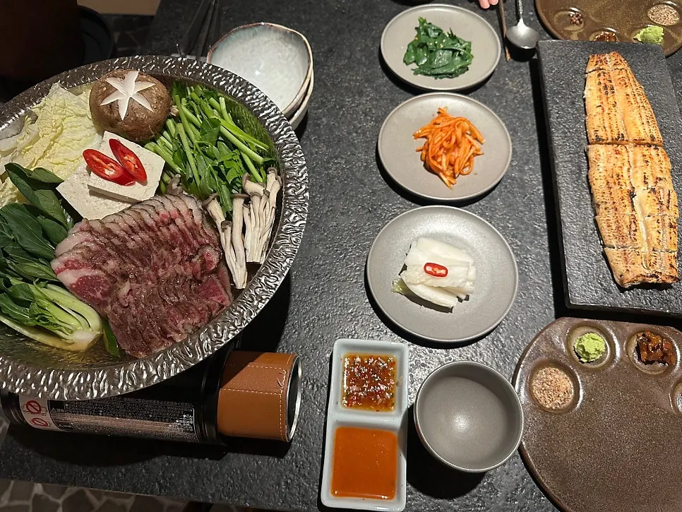 Hanwoo nabe pot with vegetables at Manmok