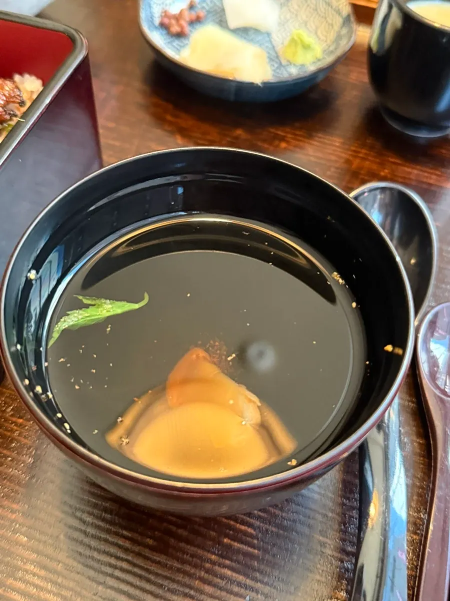 Mild side dishes served at Manmok