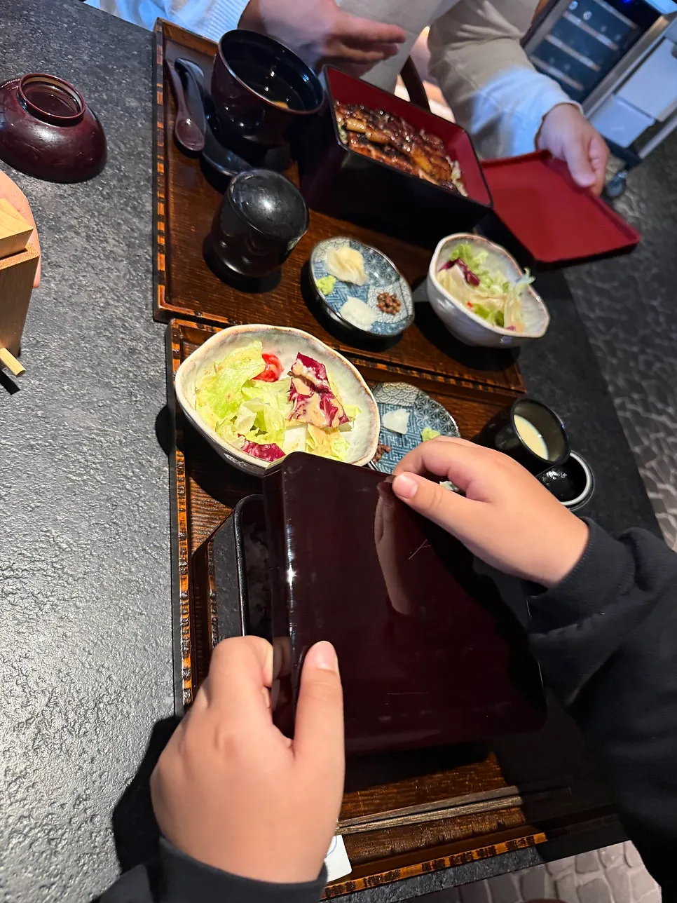 만목 장어덮밥 한 마리 상차림