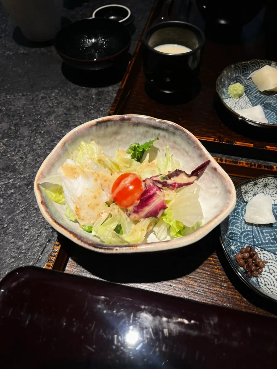 Full eel rice bowl set served quickly