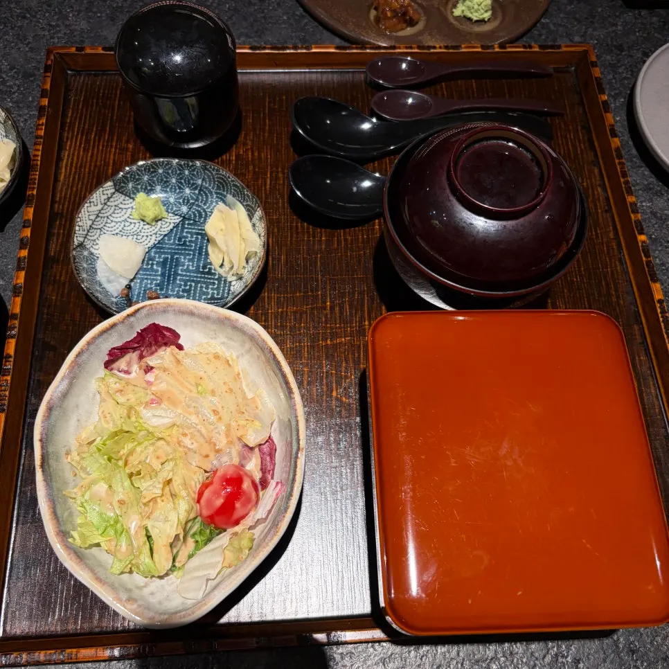 Korean beef nabe served with sauce