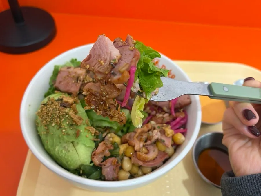 Smoked duck poke with sriracha mayo