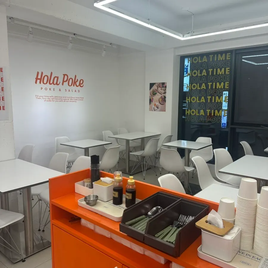 Hola Poke shop location near Seolleung Station