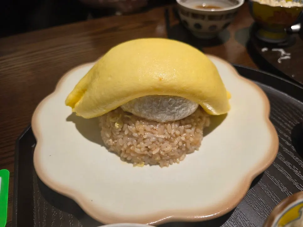 카레에 찍어 먹은 감자크로켓