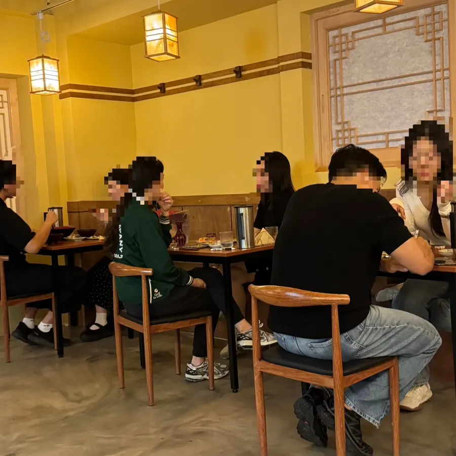 우드톤 사카이 내부 인테리어 사진