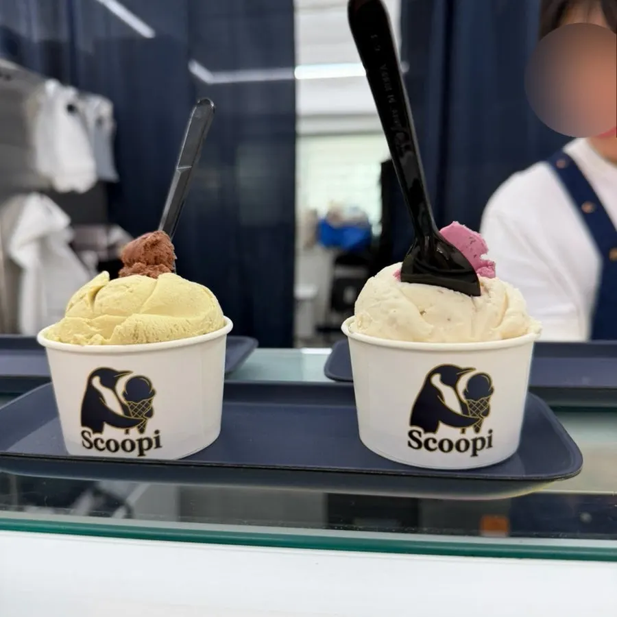 Close-up of Scoopy's fig cream cheese gelato