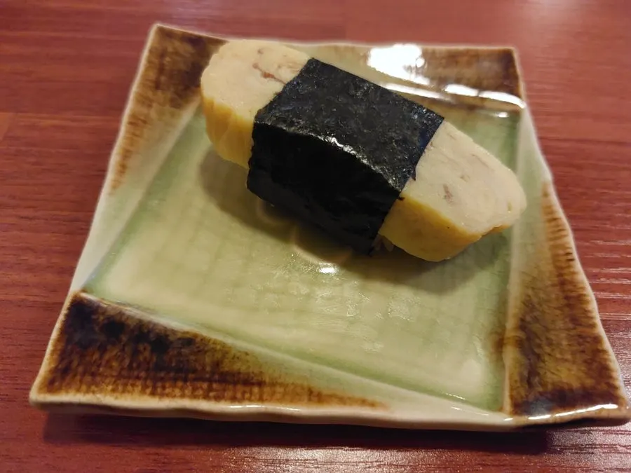Tamago sushi eaten to finish the meal