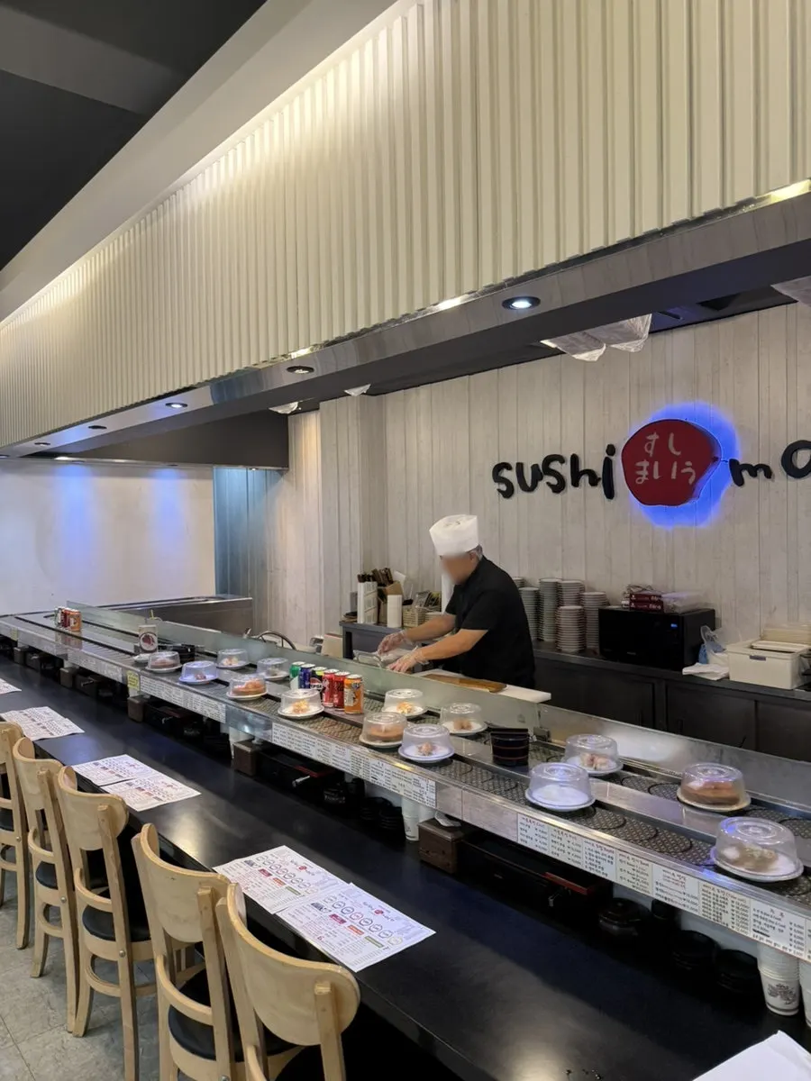 Sushi rotating on the conveyor rail