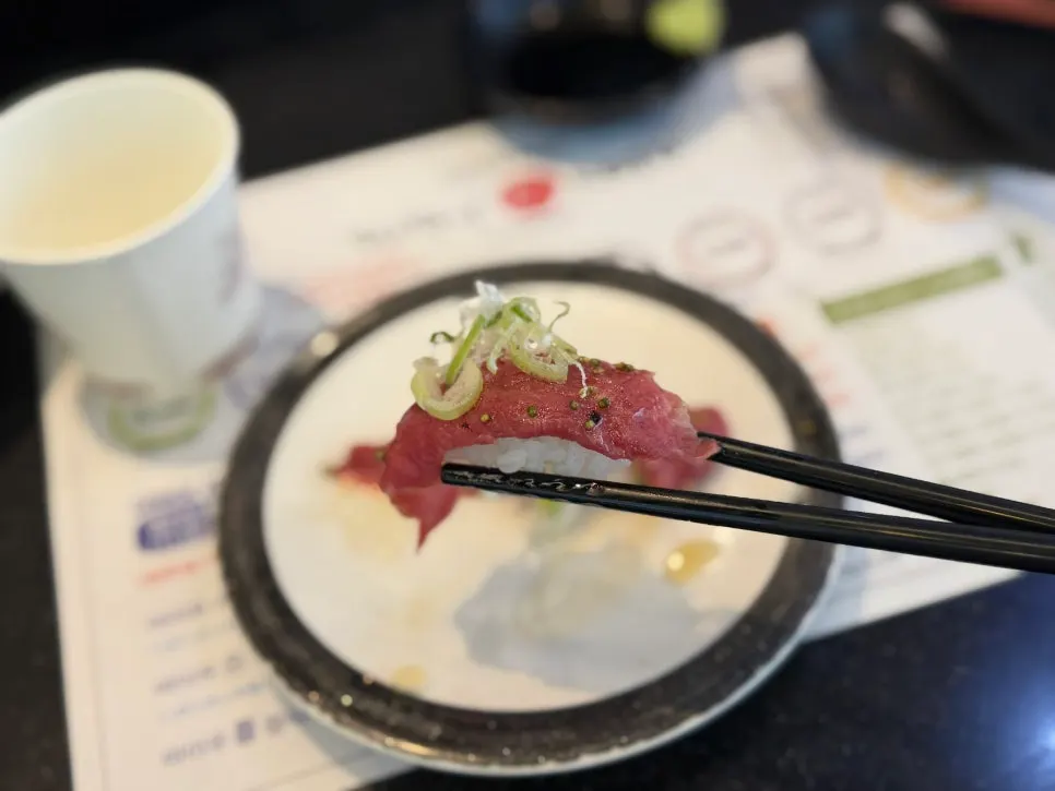 Collection of sushi plates at Sushi Maiu Seolleung Station Branch