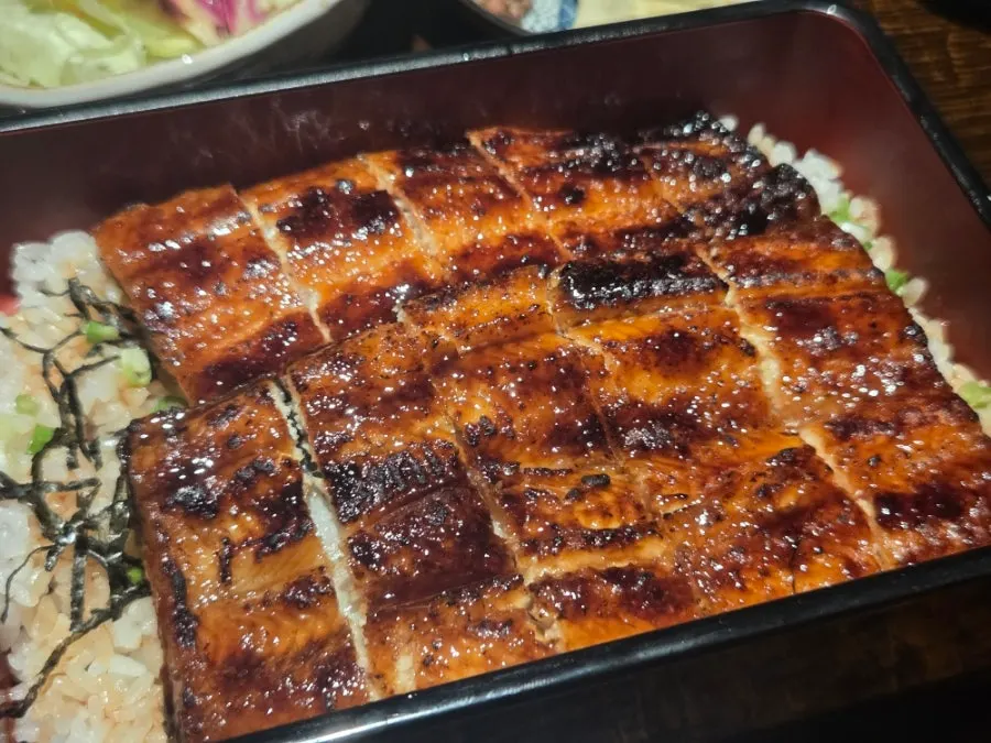 Kanto-style charcoal-grilled eel