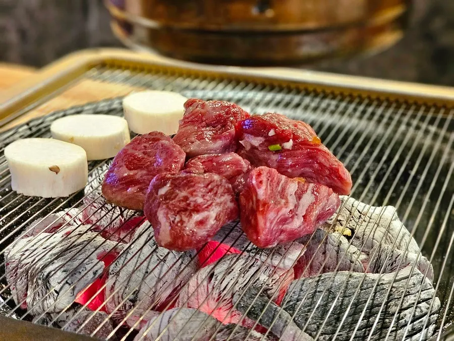Uno Galbi Platter and side menu