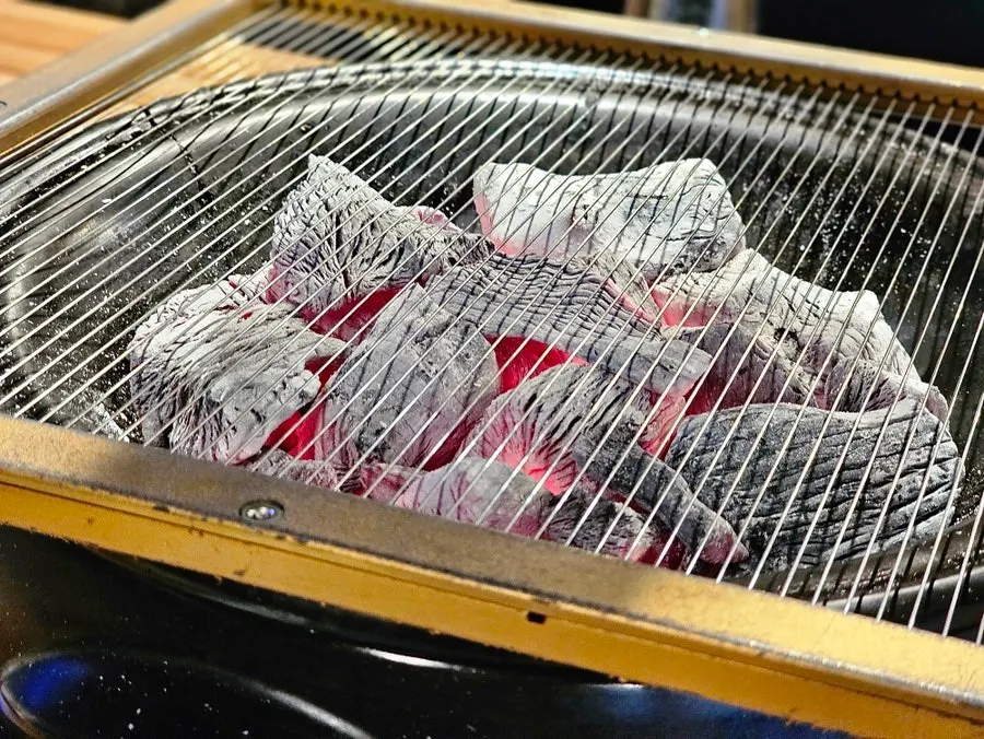 Uno Galbi Platter over charcoal