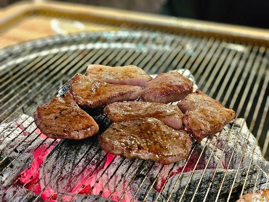 LA galbi from Uno's rib platter