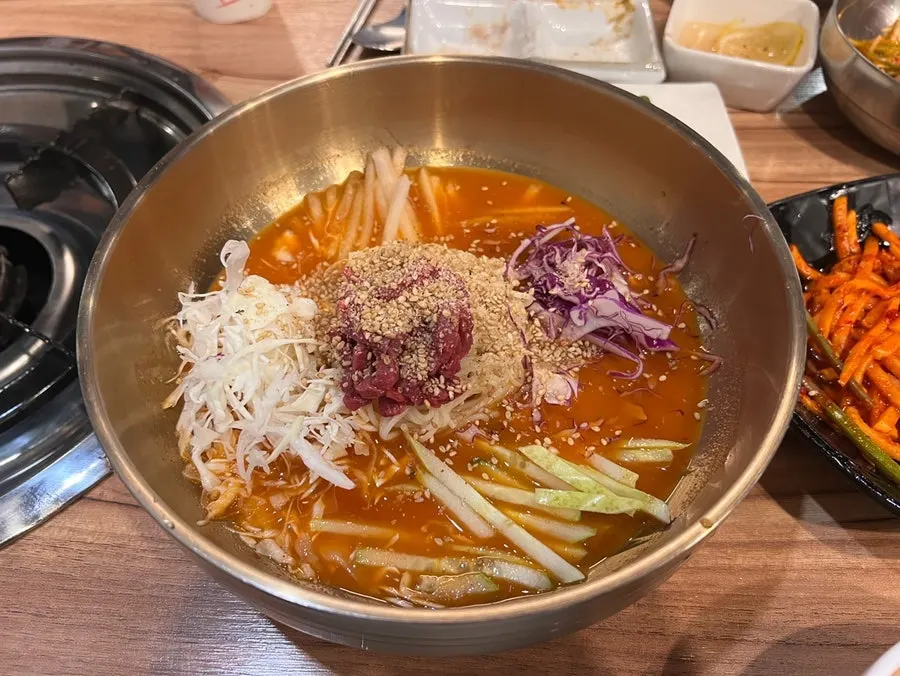 Cold somyeon noodles as the meal course