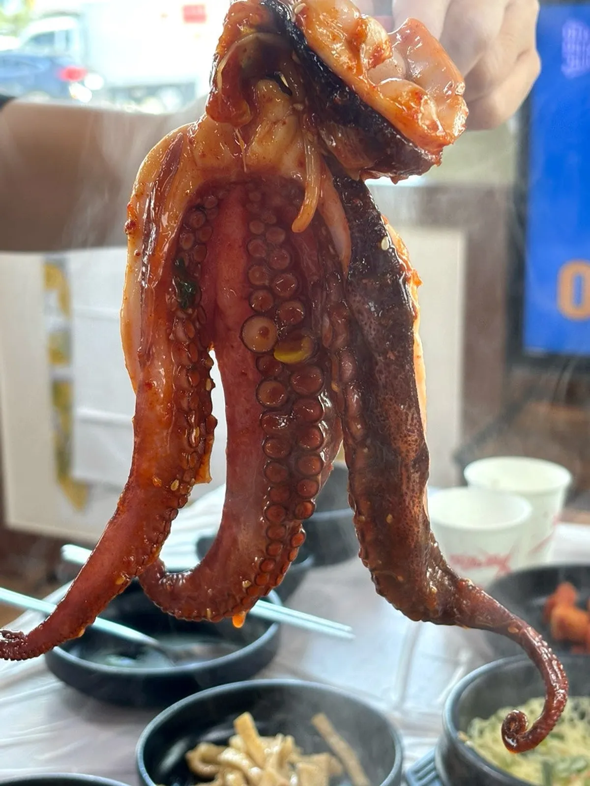 아구문어찜 위에 올라간 대왕 문어