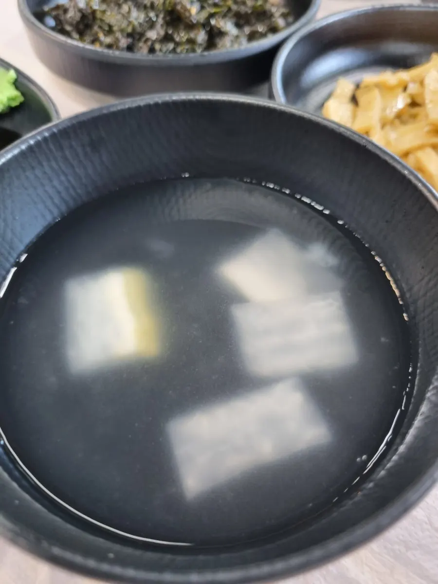 Assortment of side dishes at Seommaeul
