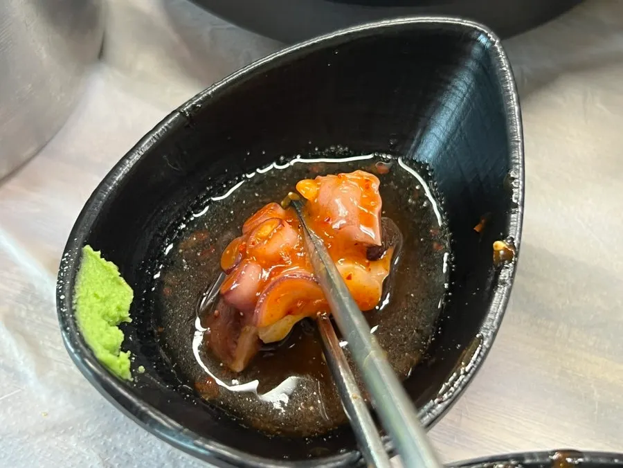 Seafood from the haemuljjim lifted with sauce
