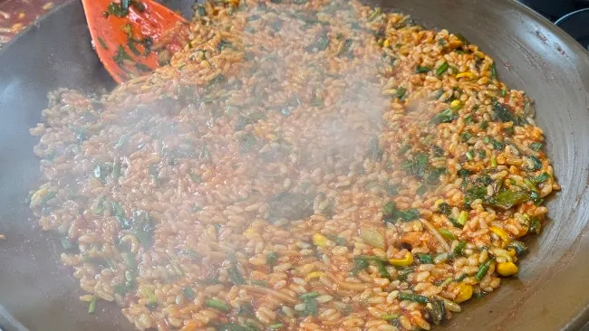 Sizzling fried rice with added chives