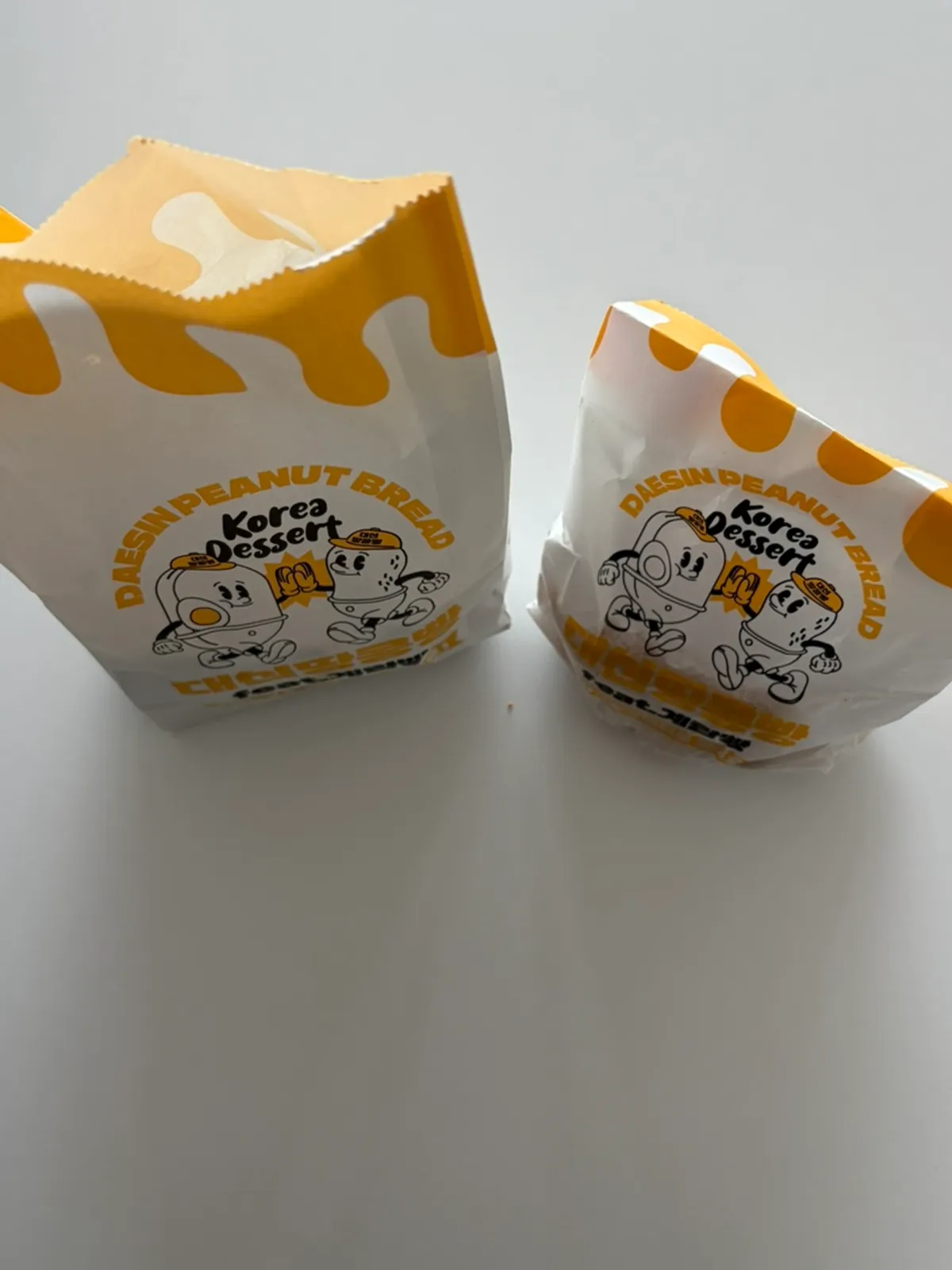 Bite-sized peanut bread from Daesin Peanut Bread