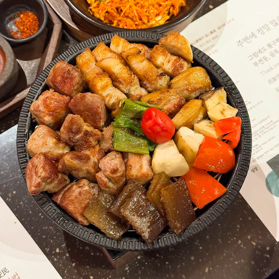 밥과 함께 마무리한 된장찌개 상차림