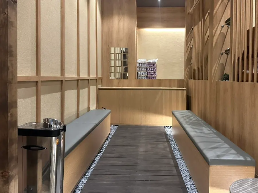 Spacious waiting area inside Anmin Busan
