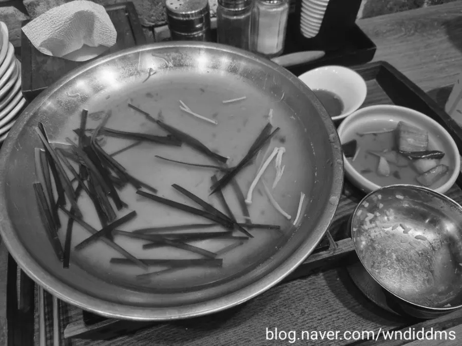 양파장아찌와 함께 먹는 아롱사태수육