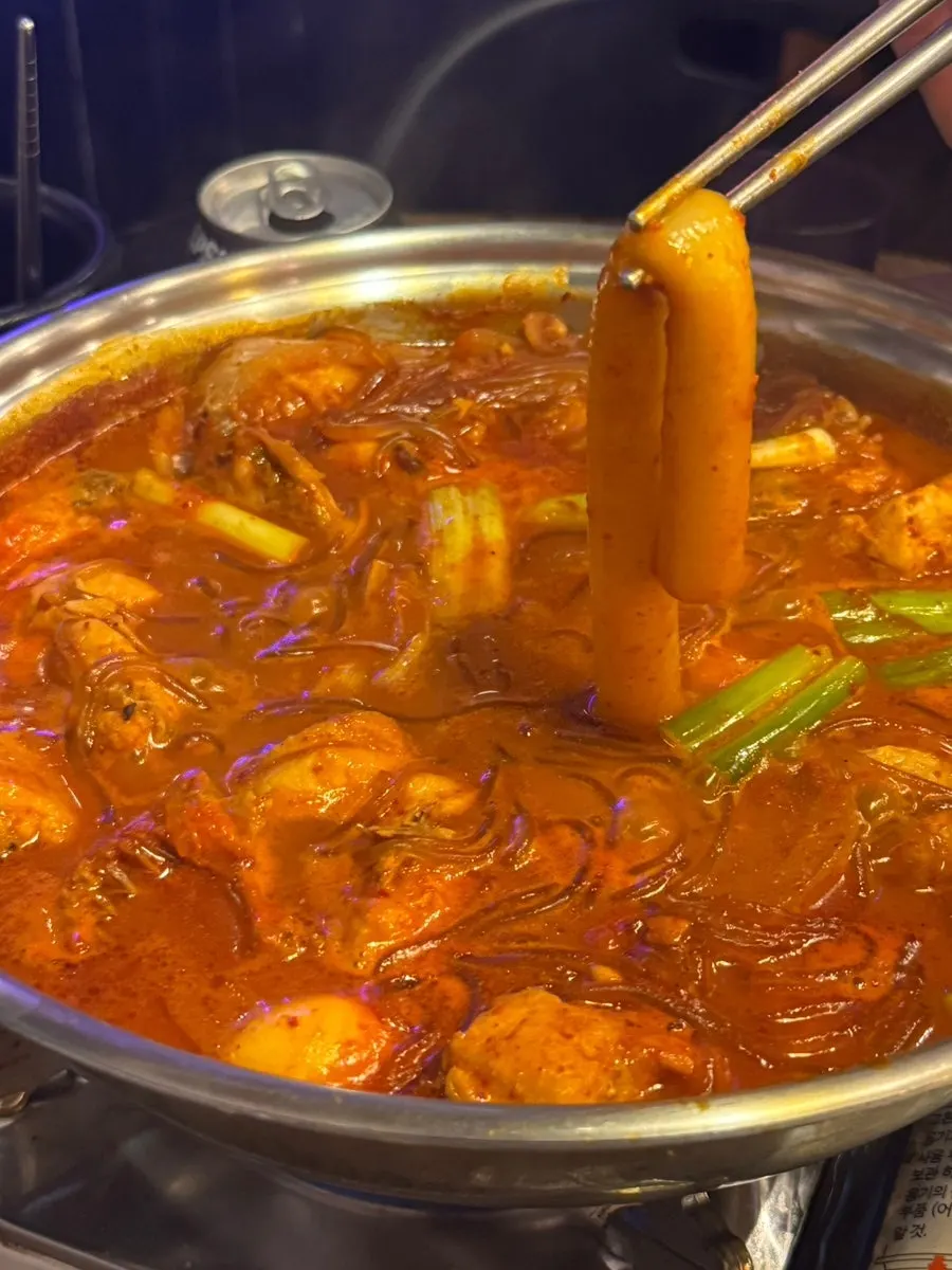 Spicy dakdoritang broth