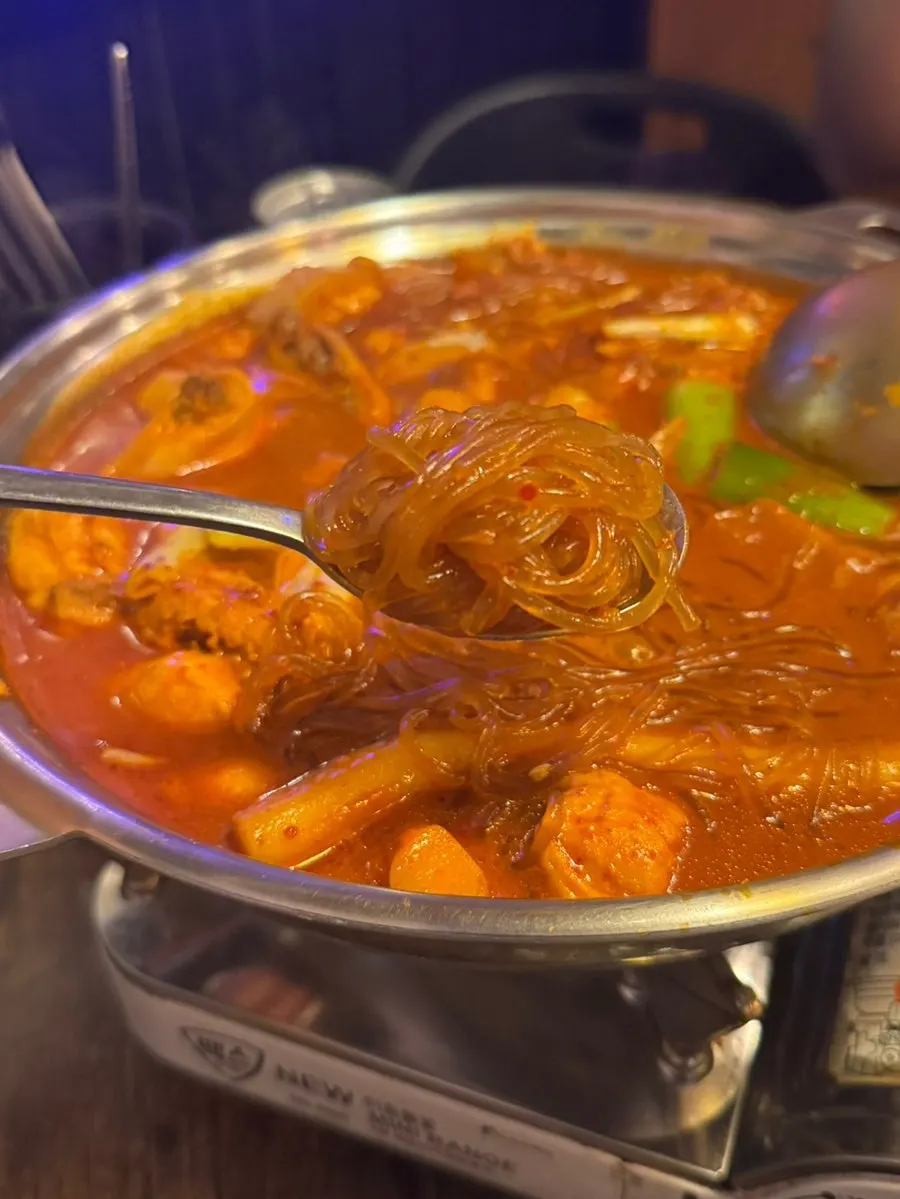 A bowl of dakdoritang served out