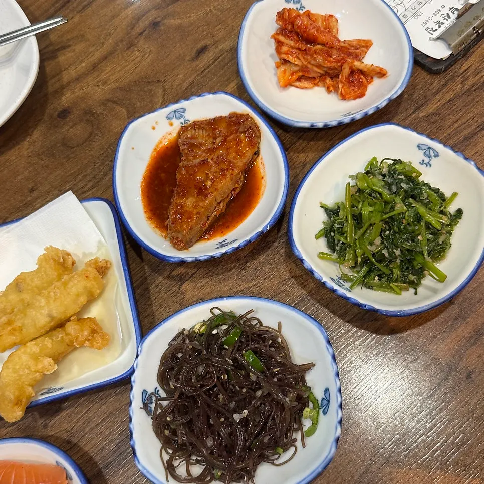 식전에 나온 따끈한 복어죽