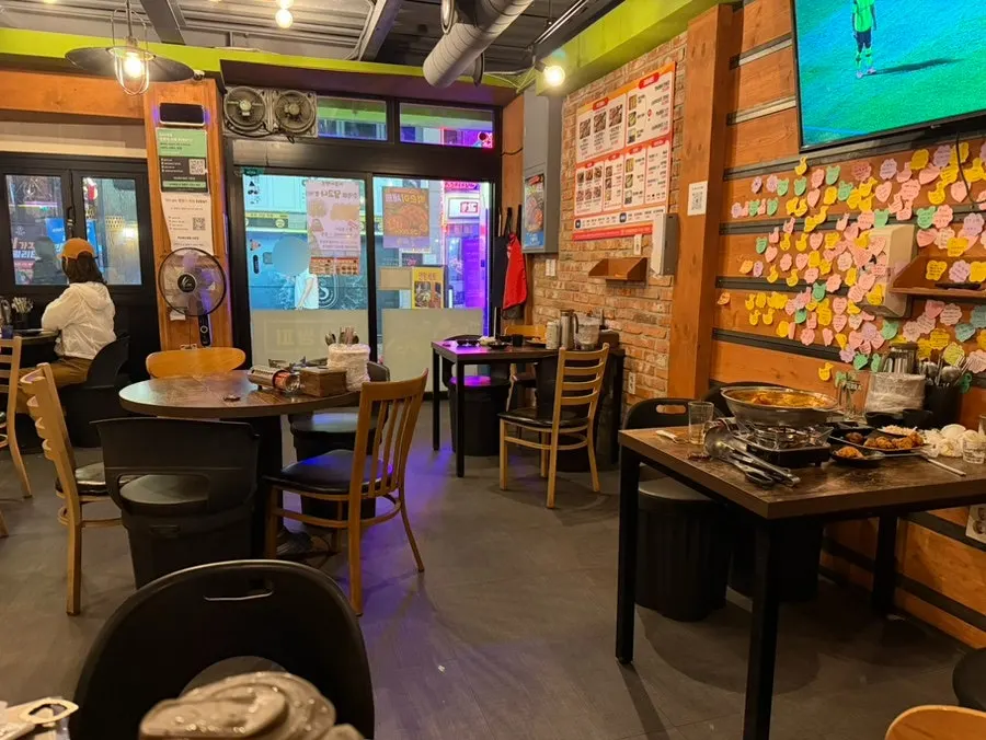 Chicken and dakdoritang restaurant