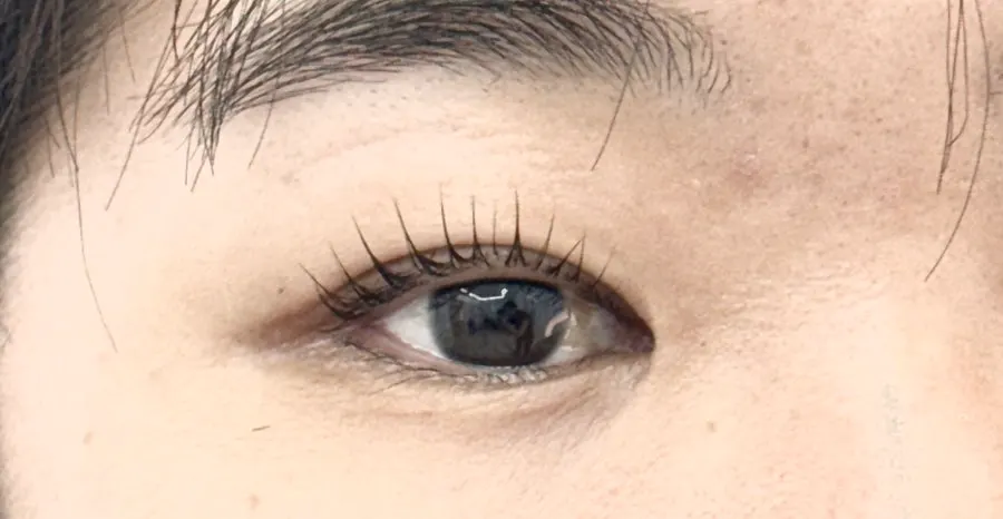 Before and after comparison of the lash curl