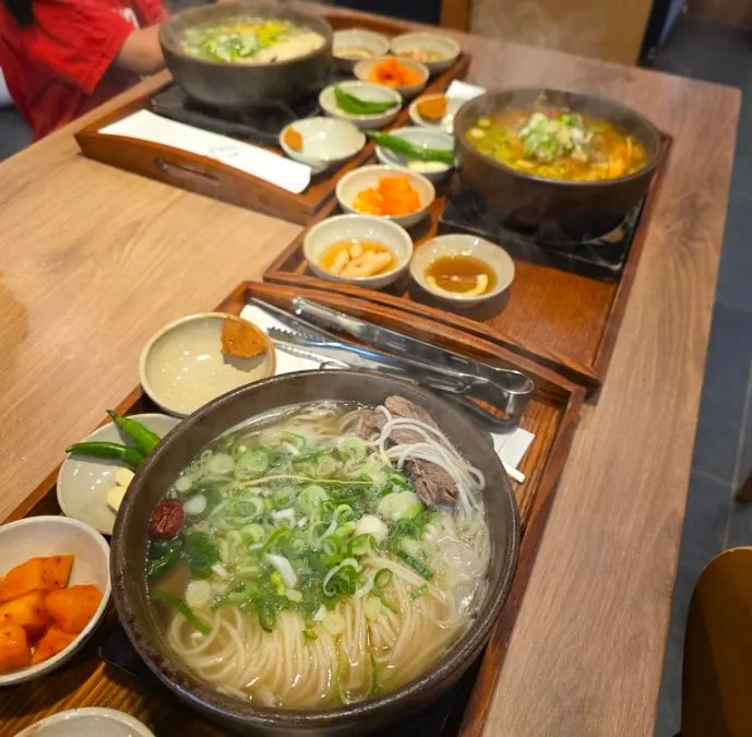 갈비국밥 얼큰갈비국밥 갈비국수 한 상