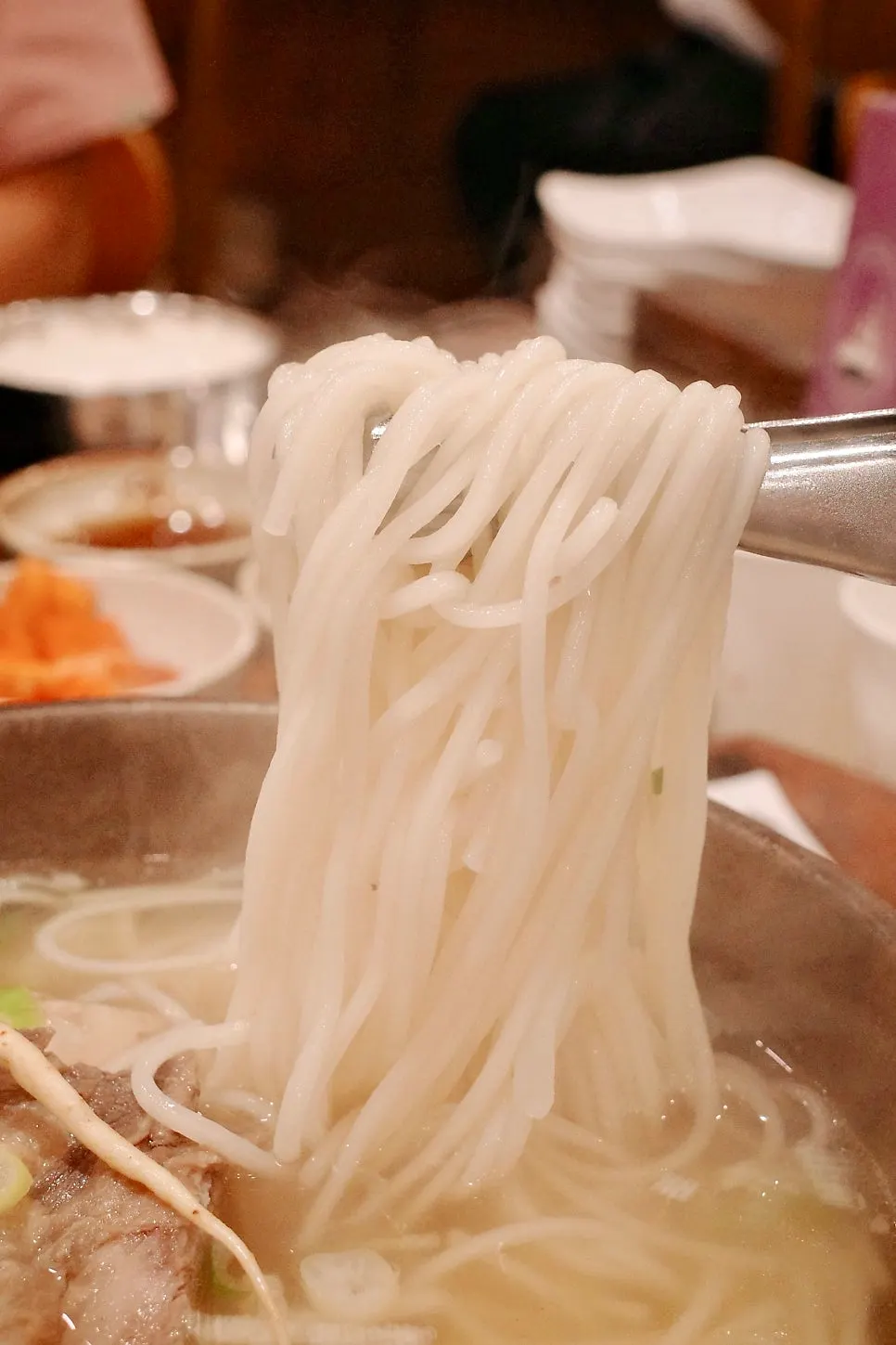 제주 직송 국수가 든 갈비국수
