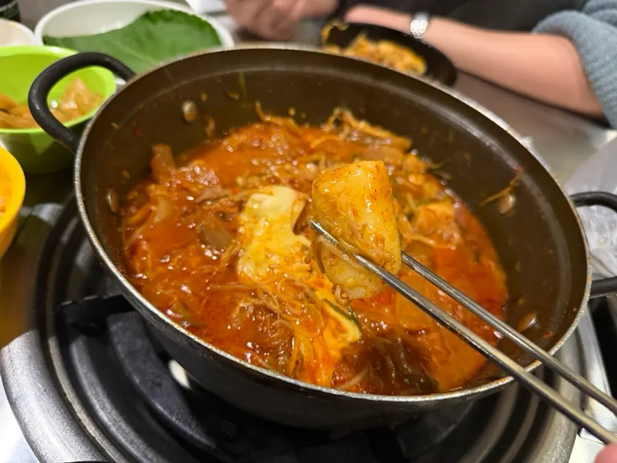 Perilla leaf wrap with ribs, bean sprouts, and cheese