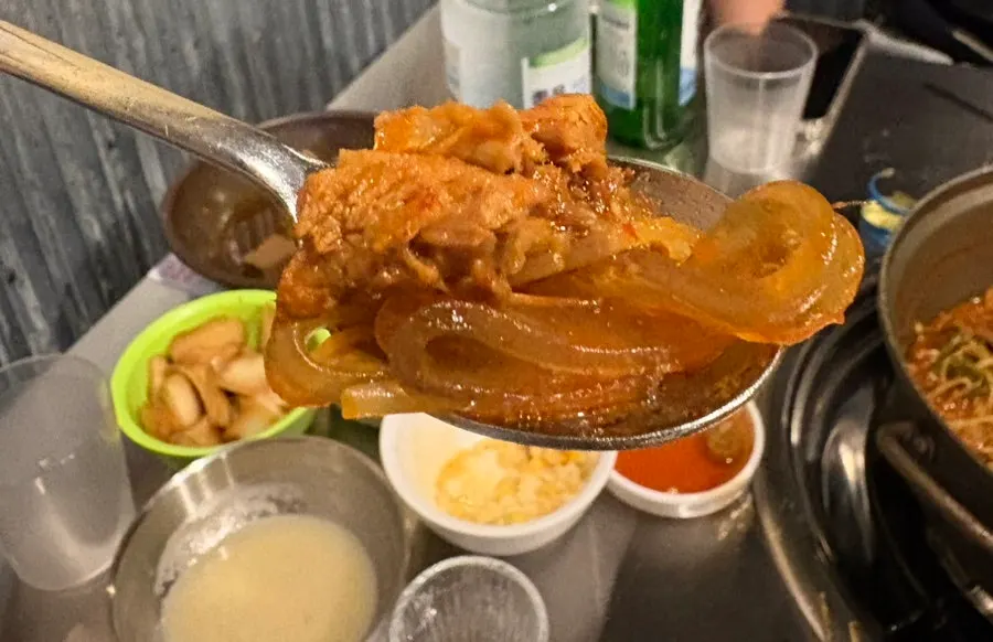 Level 3 spicy galbijjim meat and broth