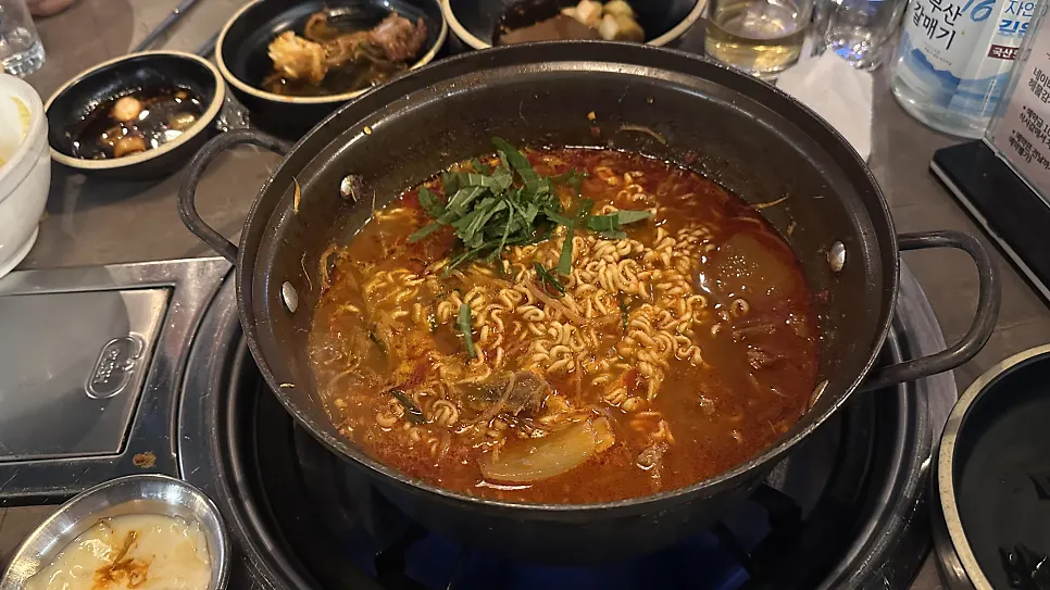 양푼이갈비찜에 추가한 라면사리